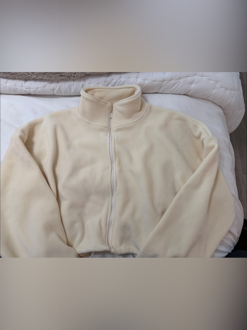 Cream Full-Zip Fleece Sweater - Women